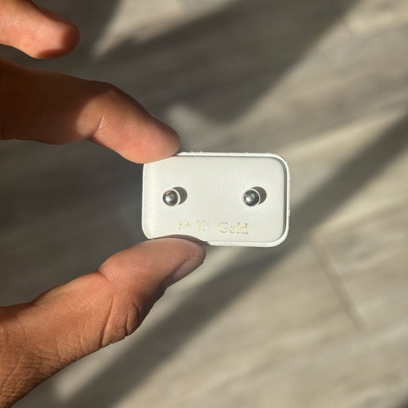 14K White Gold Ball Stud 9MM